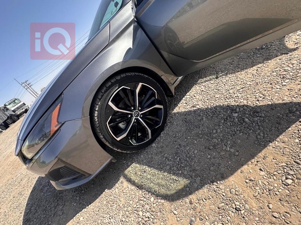 نيسان ألتيما